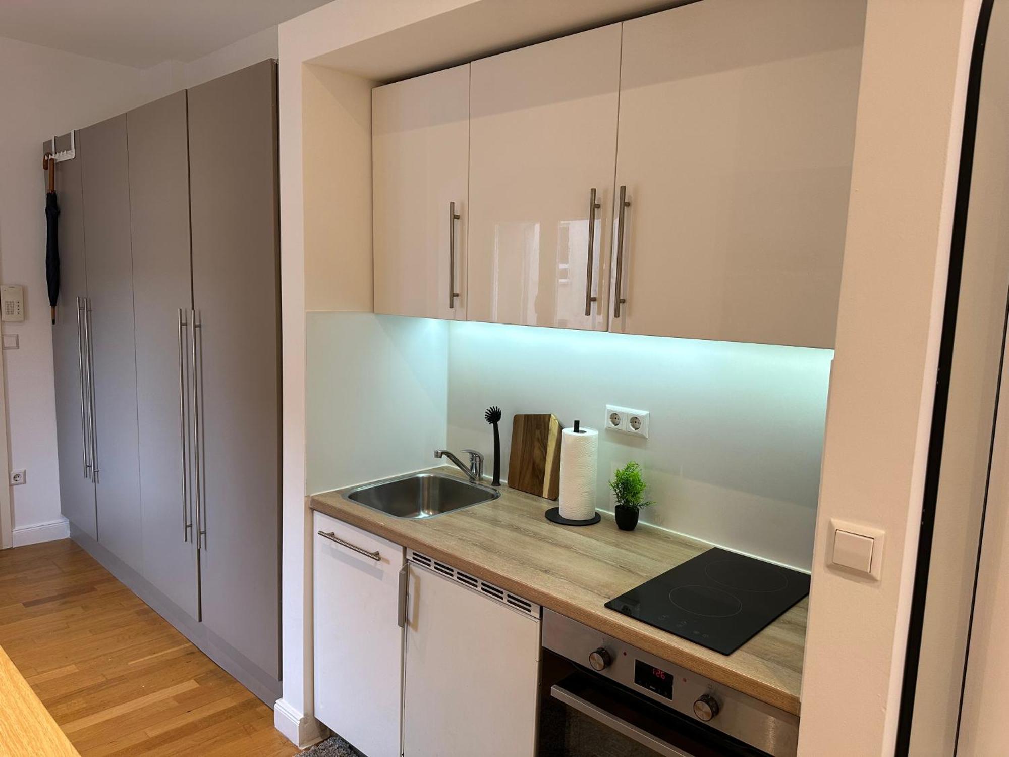 Bella Casa - Business&Family, 100M Zum Konzerteingang Schloss, Parkplatz, Smarttv, Netflix, Waschmaschine, 24H Checkin, 36Qm, Ap 12 Ludwigsburg Exteriör bild